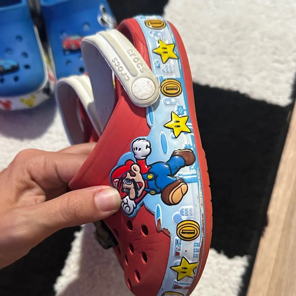 2 pack of crocs kids size 9 - Picture 9 of 10